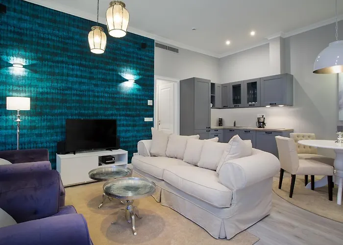 Tailor Two-Bedroom Suite